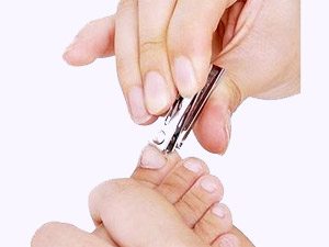 Nail Care Tricks Cutting Your Children Nails Safely Aid0069 Nail Care Tricks Cutting Your Children Nails Safely Aid0069