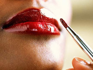 Best Lip Colours To Flaunt Dark Skin...!