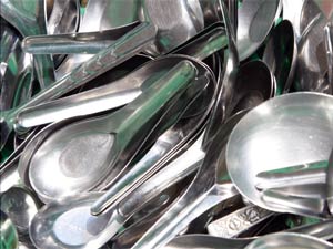 Steel Cutlery - Cleaning Tips To Sparkle Utensils