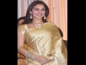How to maintain Sarees