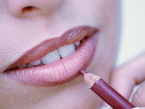 How Pick The Right Shade Lipstick 