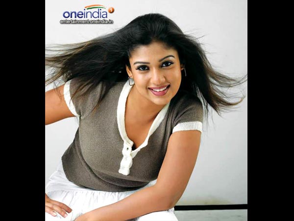 నయనతార గ్లామర్ సీక్రెట్: హాట్ అండ్ సెక్సీ లుక్ :