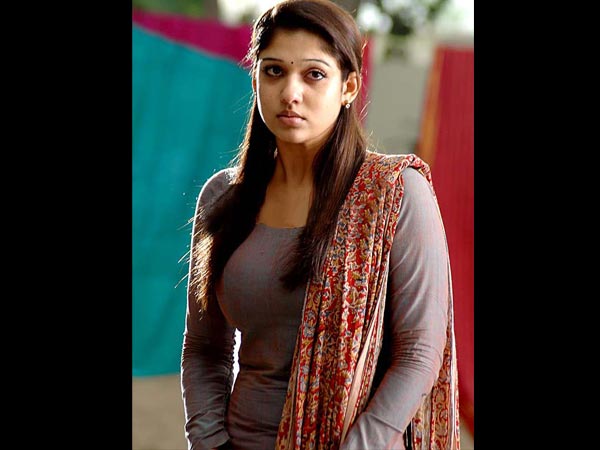 నయనతార గ్లామర్ సీక్రెట్: హాట్ అండ్ సెక్సీ లుక్ :