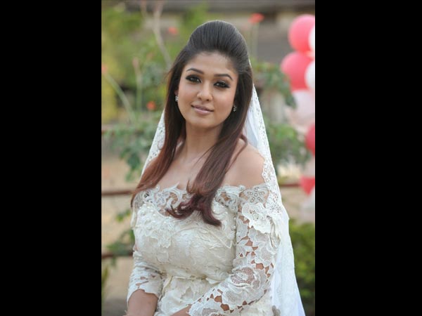 నయనతార గ్లామర్ సీక్రెట్: హాట్ అండ్ సెక్సీ లుక్ :