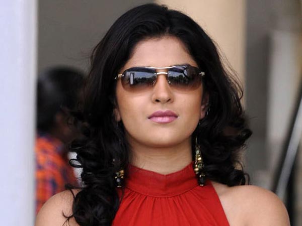 దీక్షాసేథ్