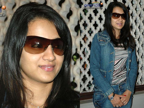 త్రిష ని ఇంత హాట్ గా ఎప్పుడైనా చూశారా..?