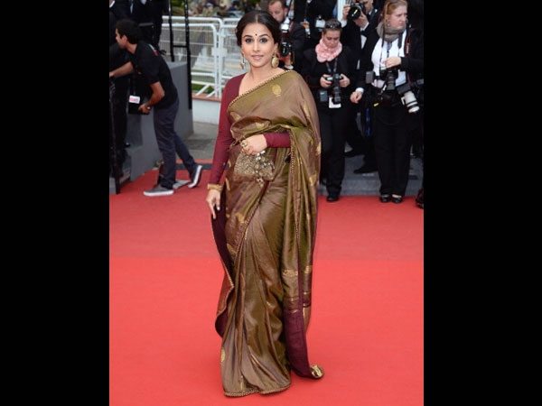 హాట్ టాపిక్ గా కవ్విస్తున్నవిద్యాబాలన్ ఫోటోలు...