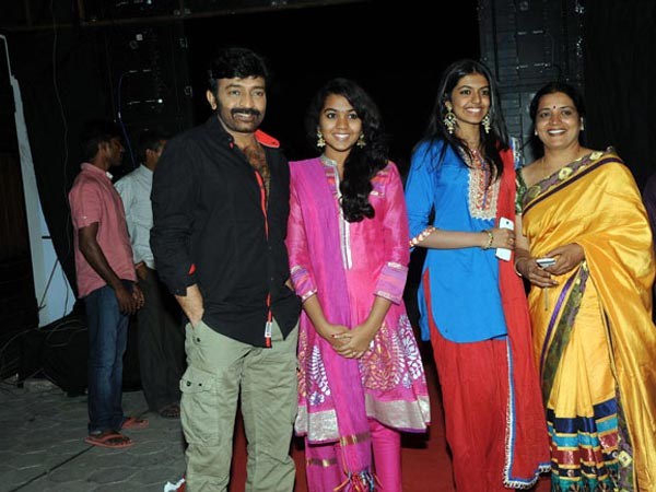 జీవితా రాజశేకర్ -శివాత్మిక-శివాని: