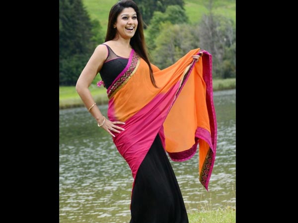 చీరలో హాట్ అంట్ క్యూట్ గా అందాల విందుచేస్తున్న నయనతార