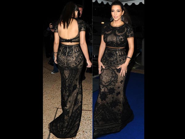 పూర్తి లేస్ వర్క్ మరియు బ్యాక్ లెస్ బ్లాక్ డ్రెస్ : 