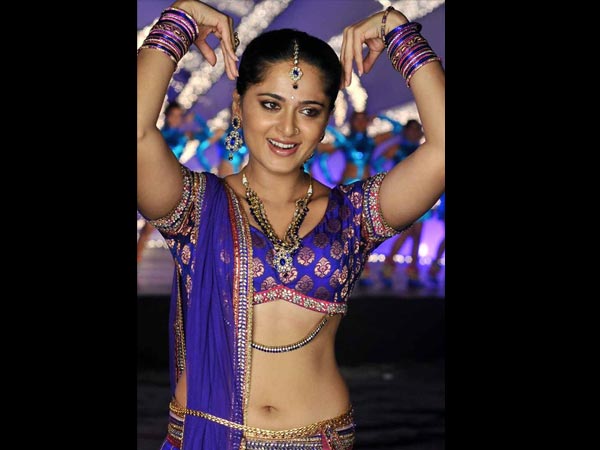 అదిరే..అదిరే..నాభి(బొడ్డు)అందం..అదిరే