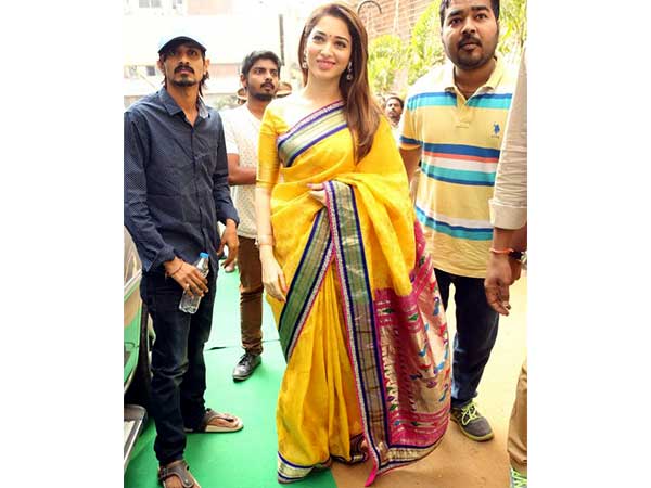 సిల్క్ శారీ: