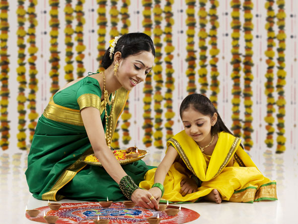 సీనియారిటీ ప్రకారం దీపావళి పూజలు చేయాలి