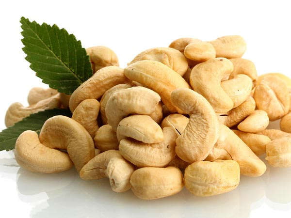 7. జీడిపప్పు
