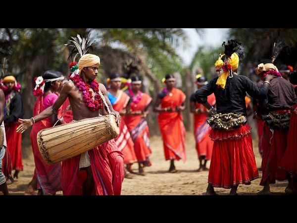 భార్యాభర్తలు పరాయి వ్యక్తులతో సెక్స్ లో