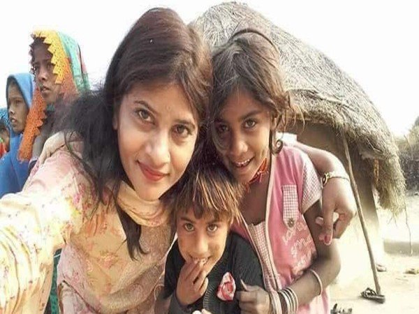 విద్య, వైద్య సమస్యలు పరిష్కరిస్తా