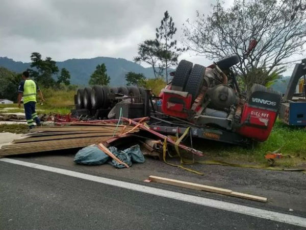 Baby Survives Being Ripped Her Mums Womb When Truck Flipped Over Killing Mother