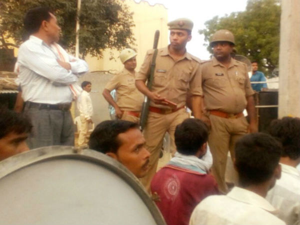 అలహాబాద్ హైకోర్టు కు వెళ్లాడు