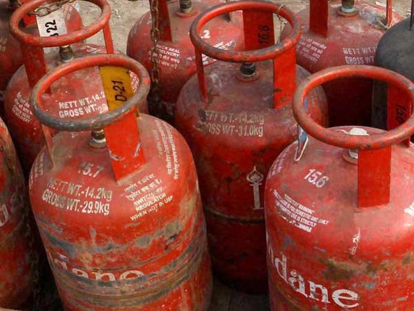 సిలిండర్లను టెస్టింగ్ చేసేందుకు