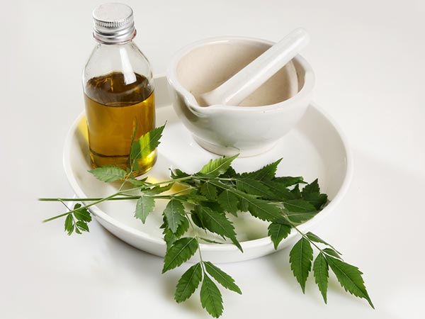 8. వేప నూనె