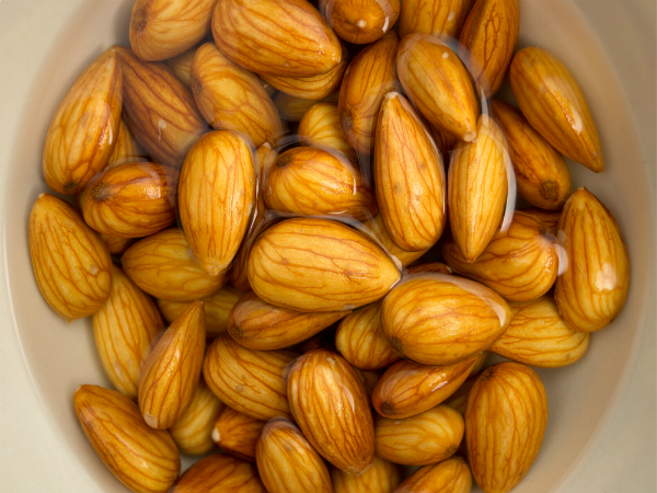 6. బాదం