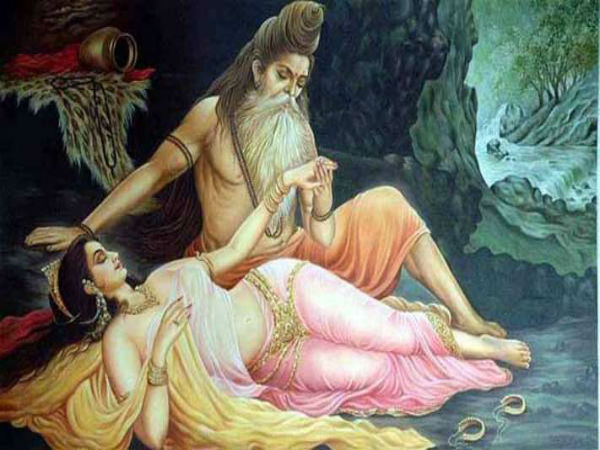 పదివేల ఏళ్ల పాటు రంభ అలా శిలలా