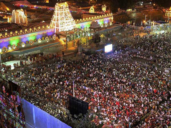 వేదాలతో దిక్కులు పెక్కటిళ్లుతాయి