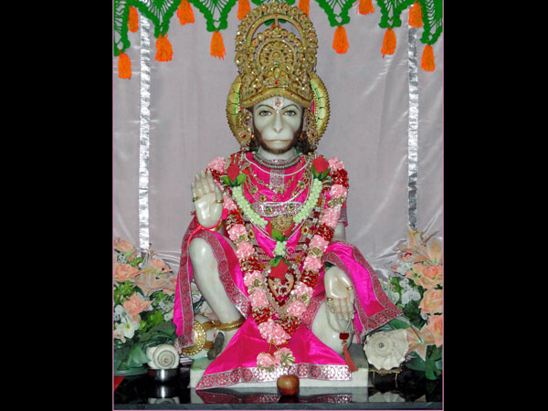 6. అనేకమంది రాక్షసులు హనుమంతునిచే చంపబడ్డారు , అంతేకాకుండా రావణుని కూడా ఒకసారి ఓడించాడు :
