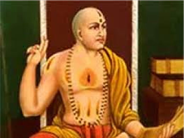 సౌర వ్యవస్థ యొక్క ఉనికిని గుర్తించిన మొదటి పండితులు:
