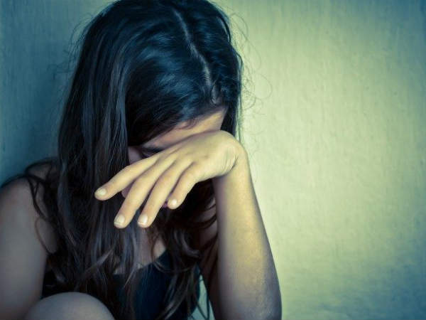 నా తొడల మధ్య ప్లేస్ లో పెట్టుకుని