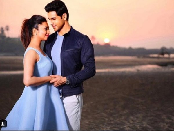 నువ్వే ఛాన్స్ ఇవ్వడం లేదు