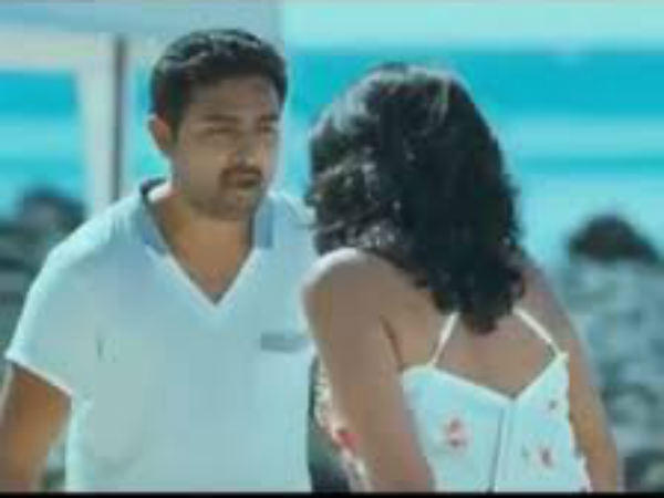 బాత్రూమ్ లో నుంచి వచ్చి
