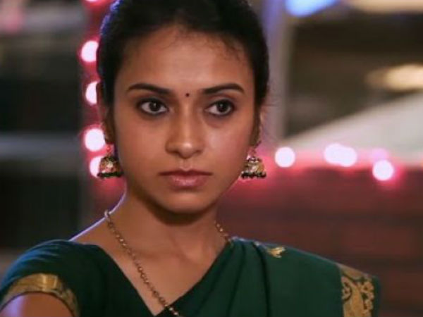 వాడు చాలా వీక్