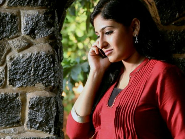 వాట్సాప్ లో చాట్ చేస్తే..