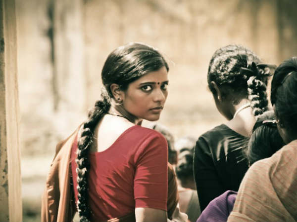 ఒక అబ్బాయి కామెంట్స్ పెట్టేవాడు