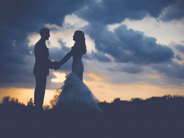 అతని వంక చూడలేదు