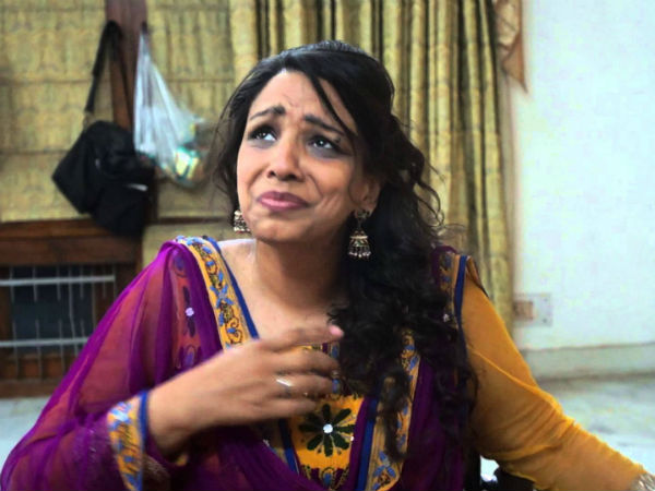 అక్కకు చిత్రహింసలు