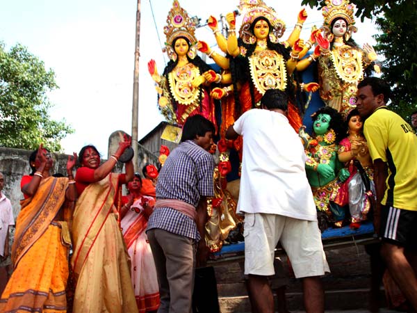 తెలుగు రాష్ట్రాల్లో..