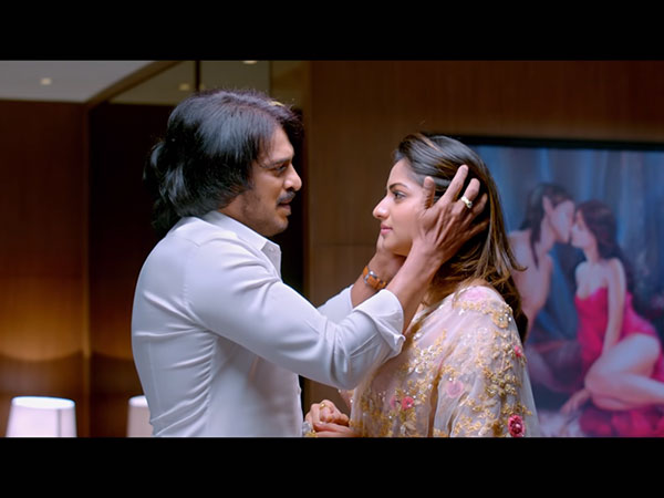 కళ్లలోకి నేరుగా చూడటం..