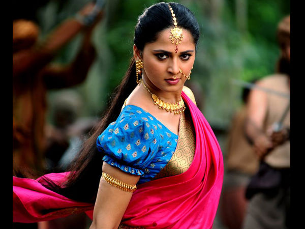ఆత్మవిశ్వాసం గల ఆడవారిని..