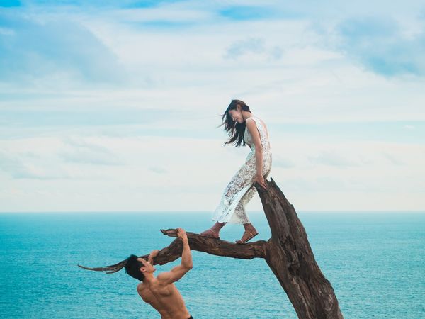 గోల మొదలైంది..