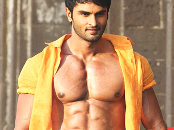 ఫొటోషాప్ లేదన్నాడు..