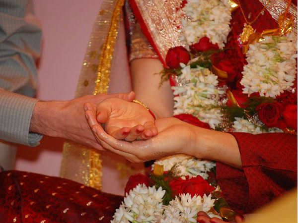 పెటాకులైన పిల్లల పెళ్లి...