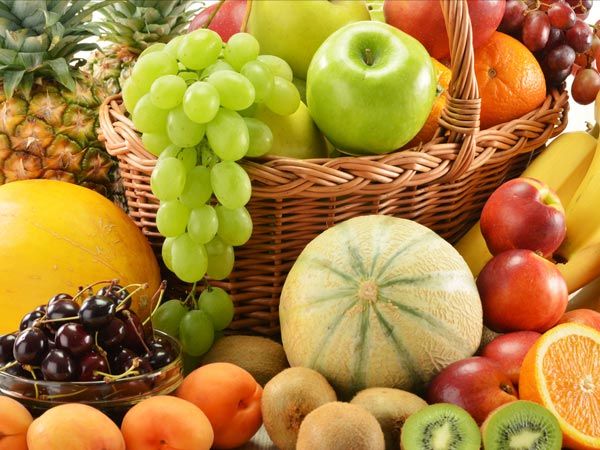 ఆహారాలు మరియు కిరాణా సామాగ్రిని (