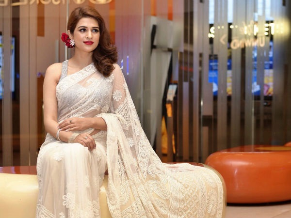 వేగం తగ్గించేసింది..