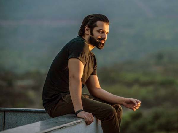 తొలి సినిమాతోనే..