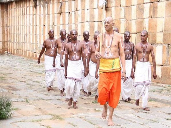 అష్టాక్షరీ మంత్రాన్ని..