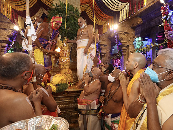 సూర్య ప్రభ వాహనంపై..