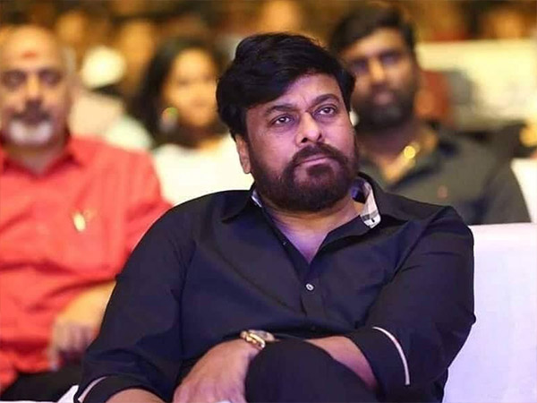 సైరాలో జులపాల జుట్టుతో..