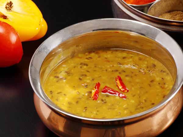 2. భోజనానికి పప్పుధాన్యాలు. విందు కోసం దాల్.